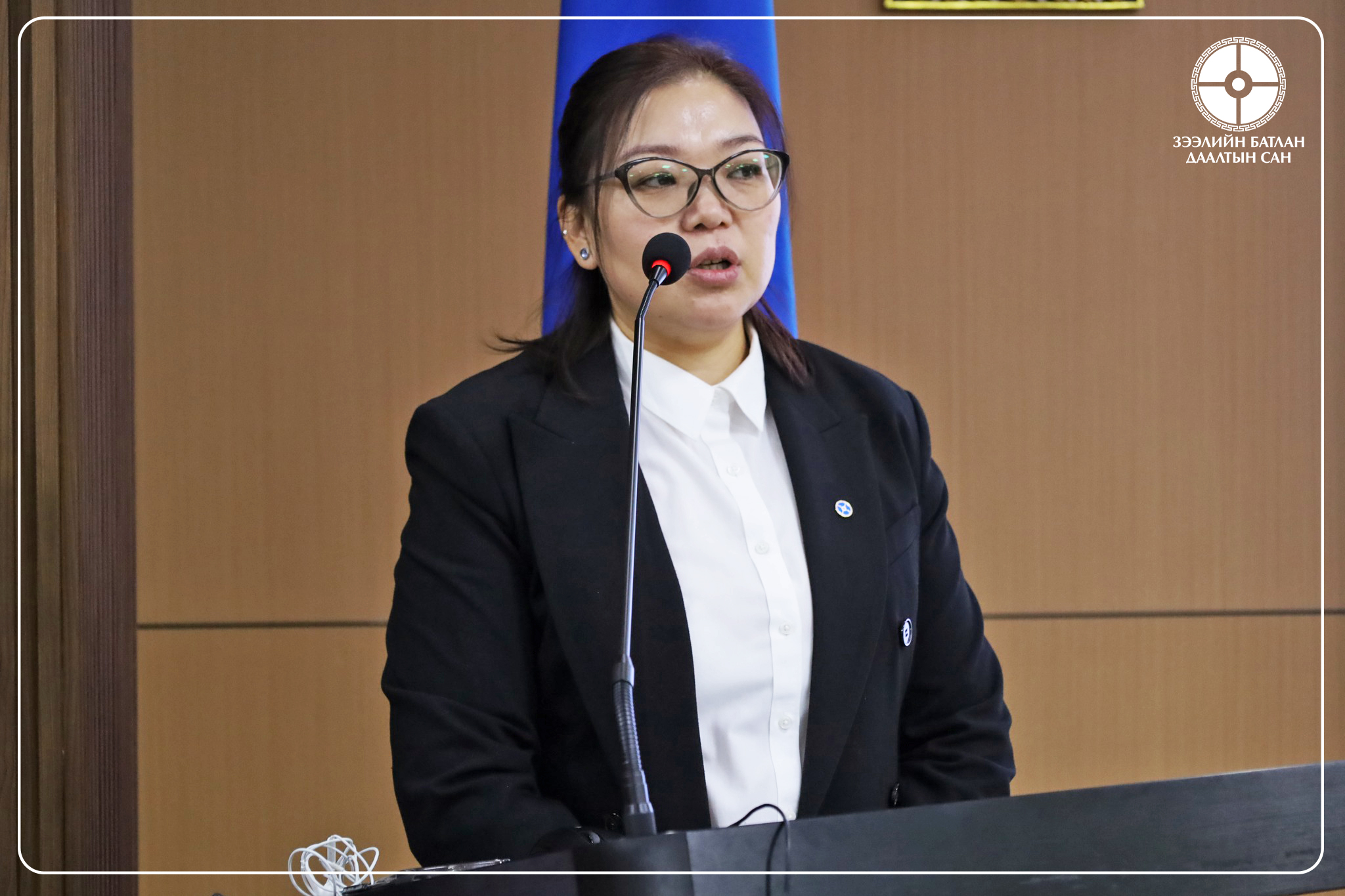 ТӨВИЙН БҮСИЙН САЛБАРААС ДАРХАН-УУЛ АЙМГИЙН ИРГЭД, АЖ АХУЙН НЭГЖ, ЖИЖИГ, ДУНД ҮЙЛДВЭР ЭРХЛЭГЧДЭД СУРГАЛТ, ӨДӨРЛӨГ ЗОХИОН БАЙГУУЛЛАА.